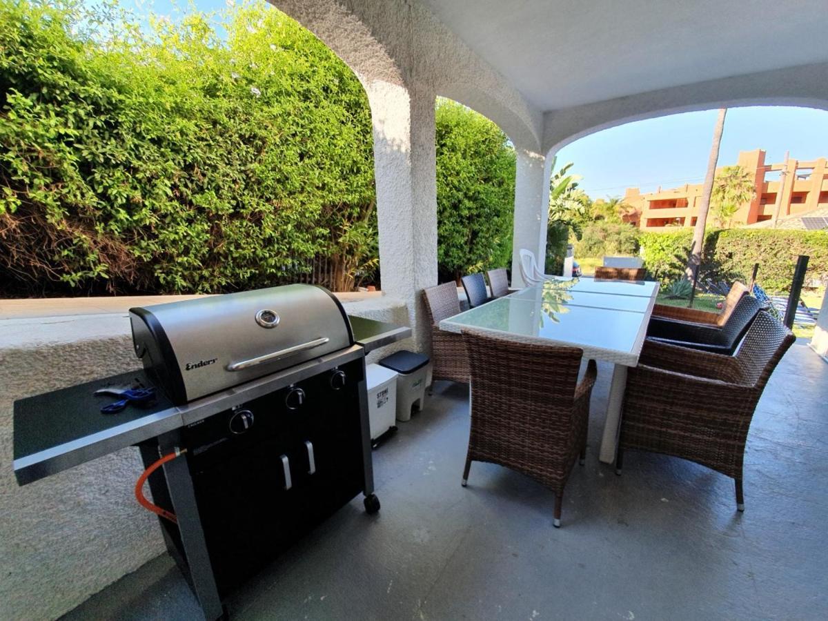 Beautiful 5 Bedroom Villa, Sea Views, Private Pool, Estepona Newly Refurbished Kültér fotó