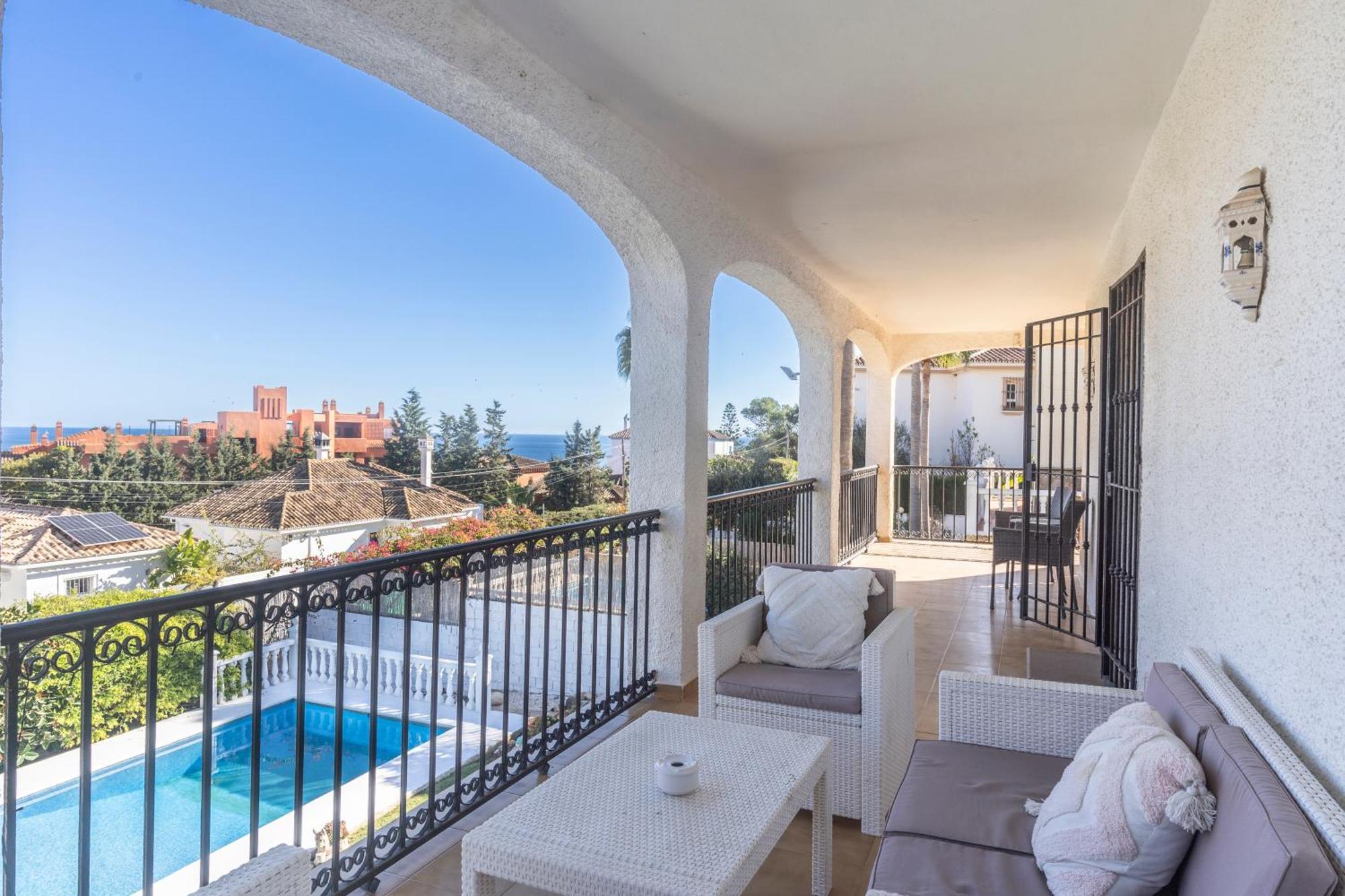 Beautiful 5 Bedroom Villa, Sea Views, Private Pool, Estepona Newly Refurbished Kültér fotó